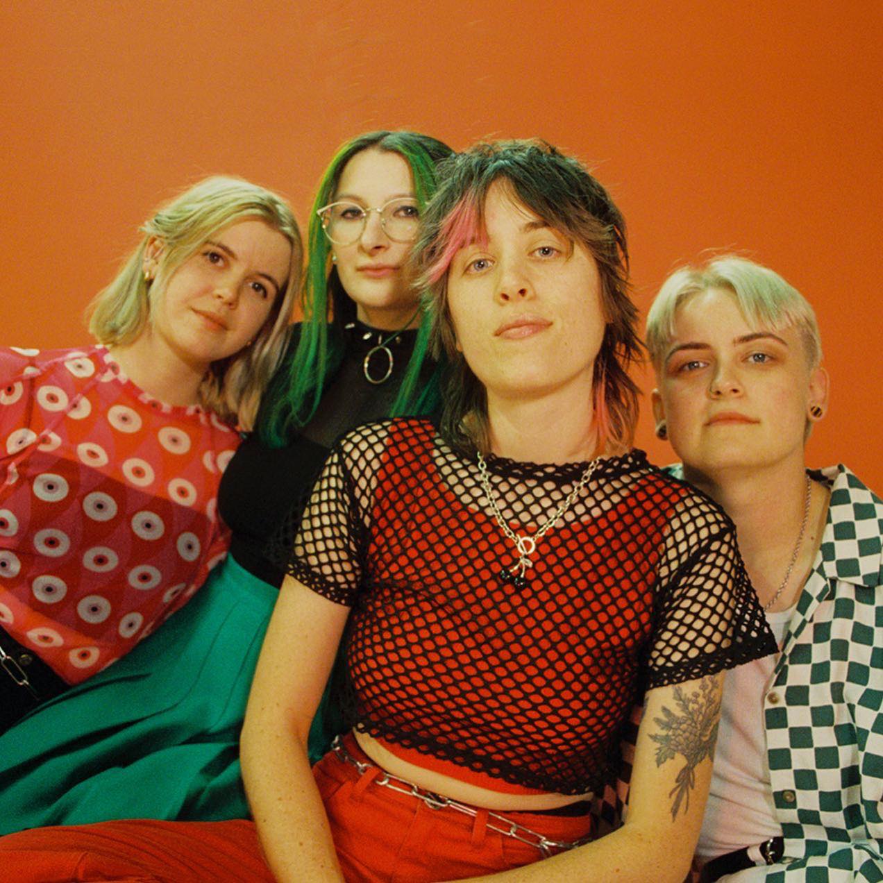 Pinksqueeze // Kissin // Party Helmet